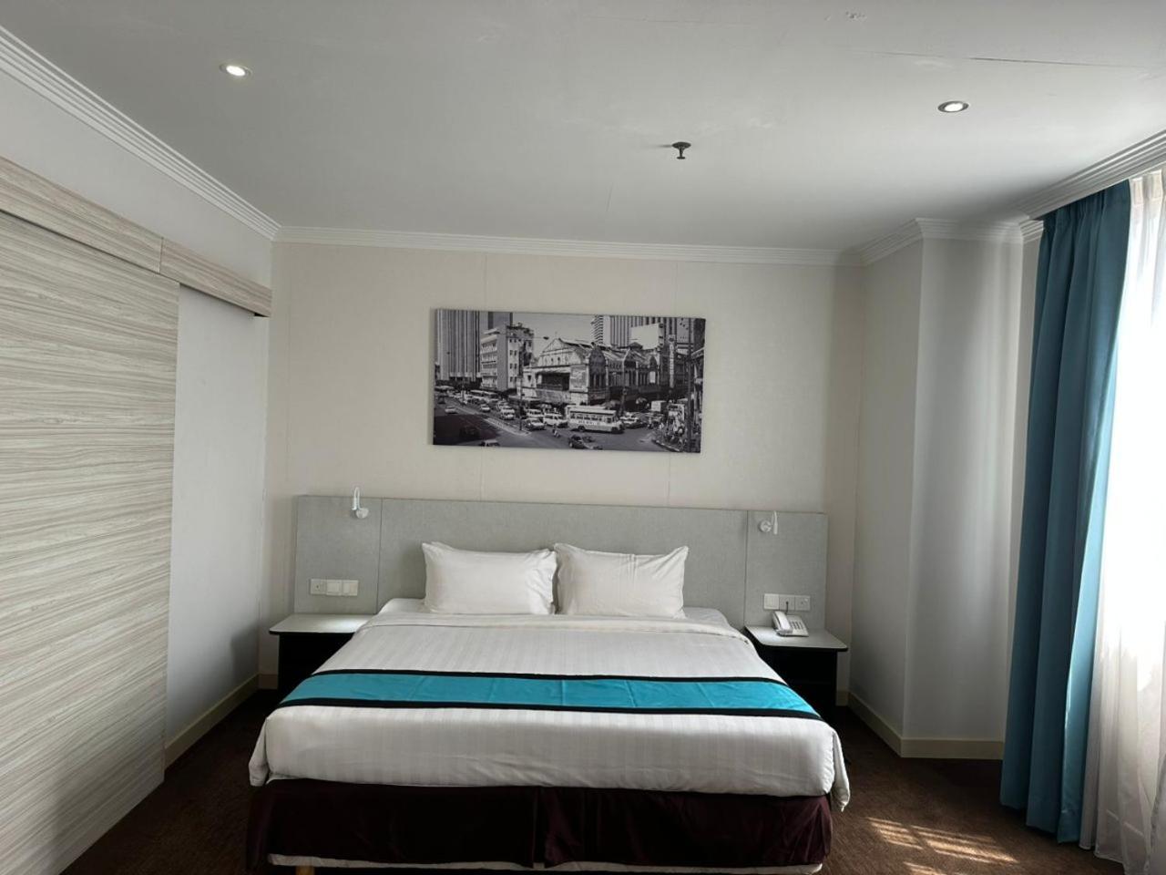 Hotel Alamis - Formerly Edc 3*