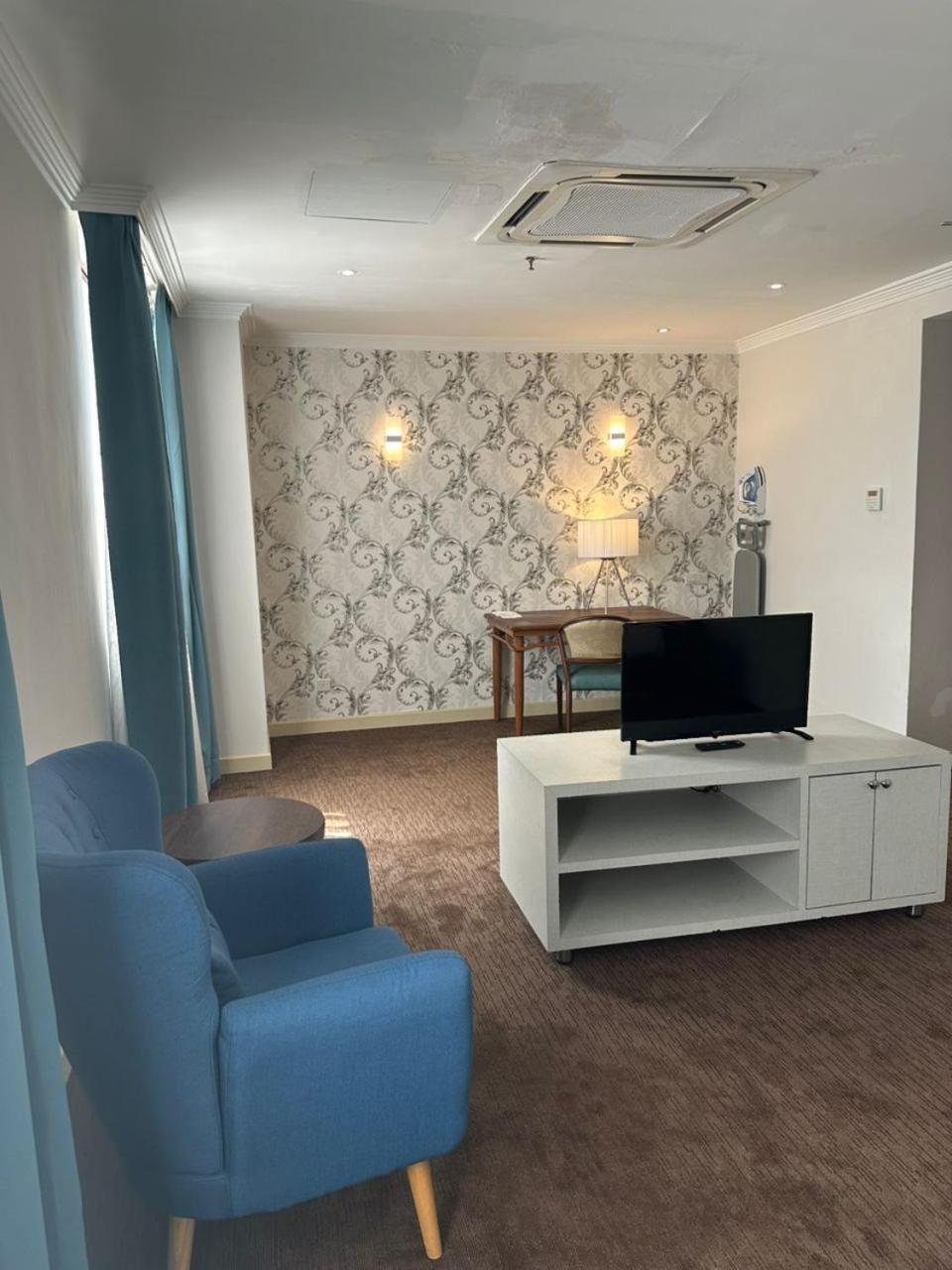 Hotel Alamis - Formerly Edc 3*