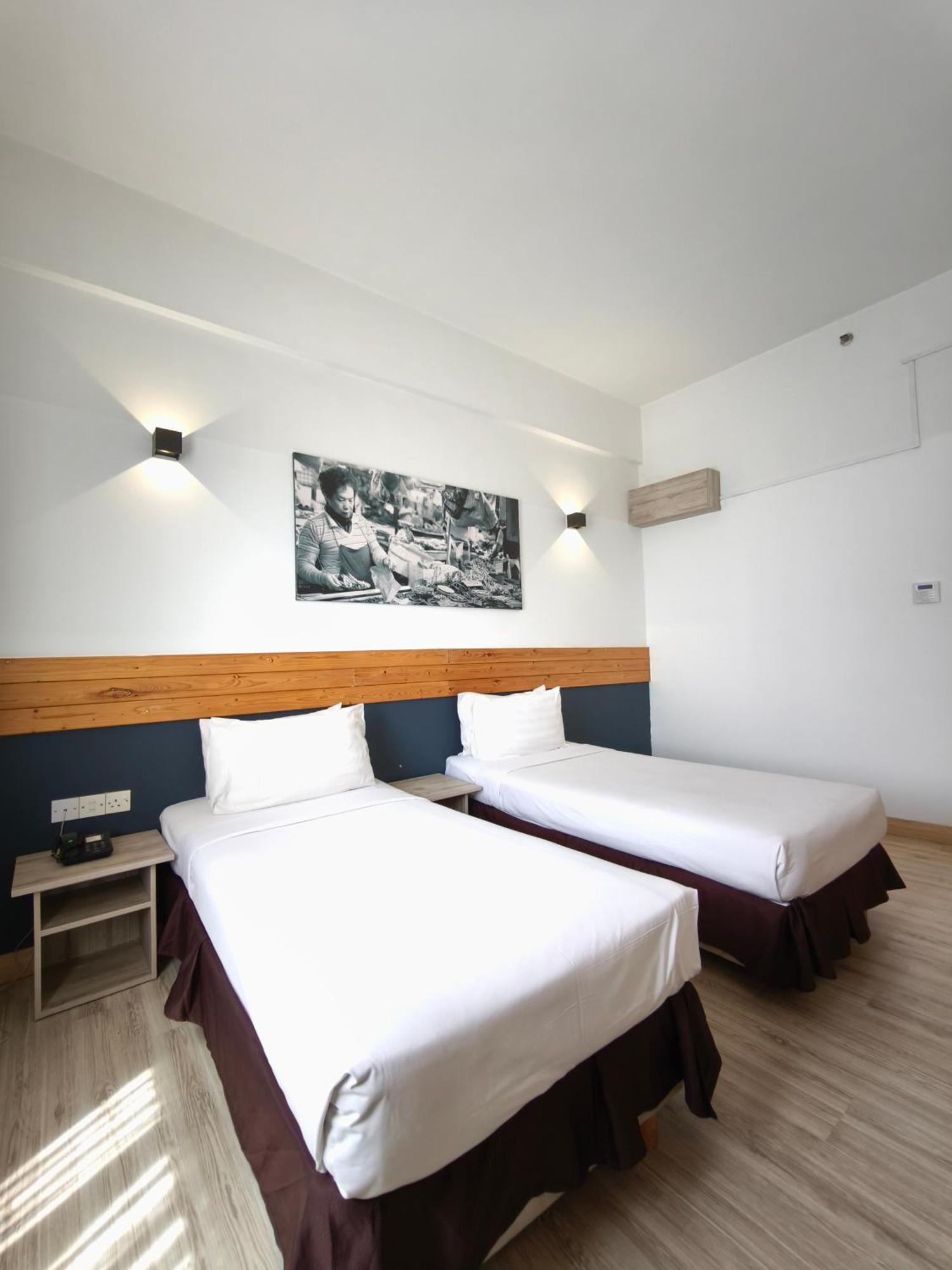Hotel Alamis - Formerly Edc